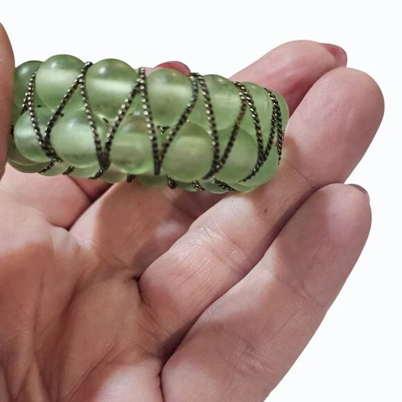 Vintage Green Glass Beads and Wire 2 Inch Napkin Rings Set of 10 - Picture 2 of 11